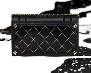 Images of black and white - chanel collector evening clutch bag.jpg